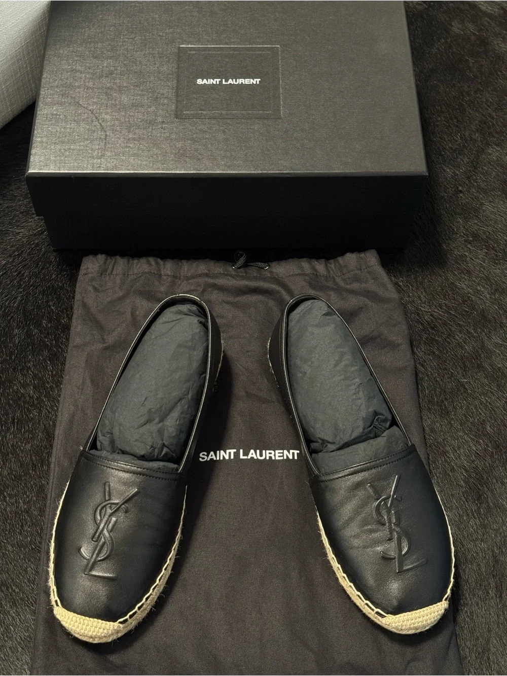 SAINT LAURENT Cassandre Logo-Embossed Leather Espadrilles - Picture 2 of 7
